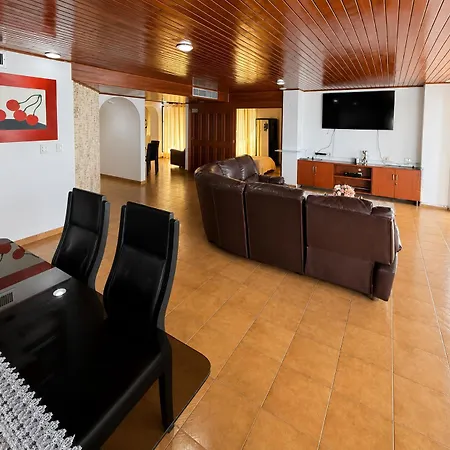 Apartamento Laguito Cra 3 #240